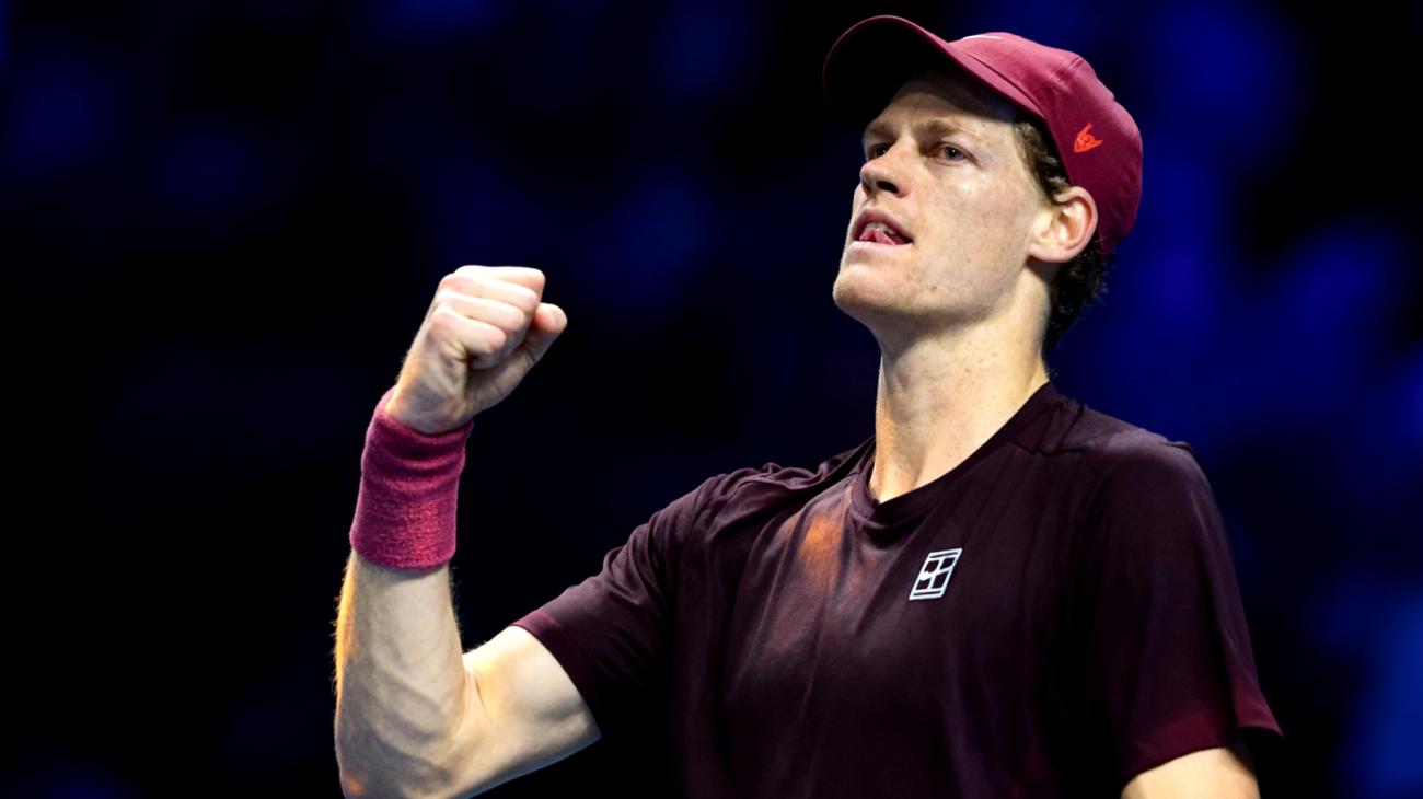 Jannik Sinner ha appena fatto qualcosa che nemmeno Federer era riuscito a fare 2025-11-15T17:05:06.654Z"
